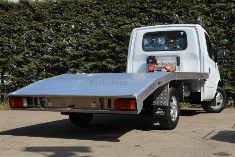 This is the V80 3.5T Recovery Truck vehicle.